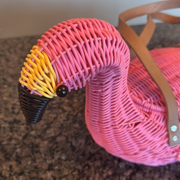 Whimsical pink flamingo bag or basket NWT RARE - Picture 16 of 17